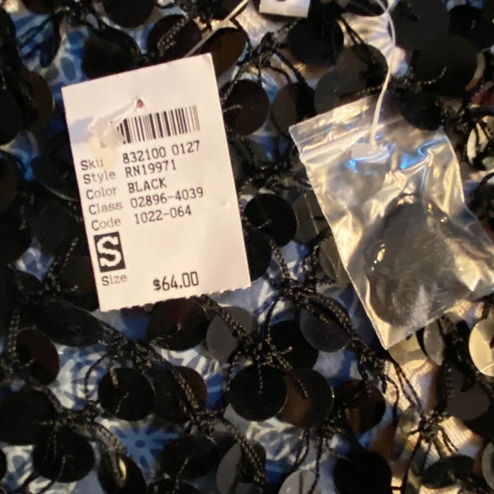 Beaded Black Crocheted Coverup XS/S NEW - Picture 7 of 9